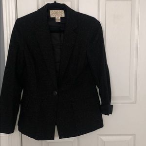 Speckled blazer, with shoulder padding!